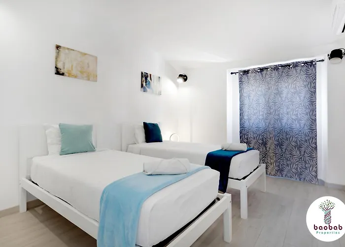 #267 Cozy Casablanca Villa Albufeira