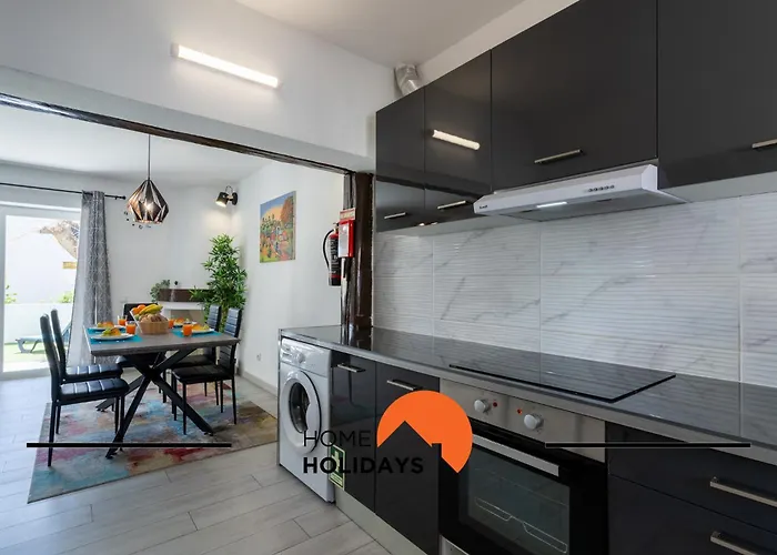 #267 Cozy Casablanca * Albufeira